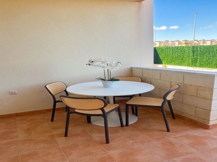 Image No.37-2 Bed Apartment for sale