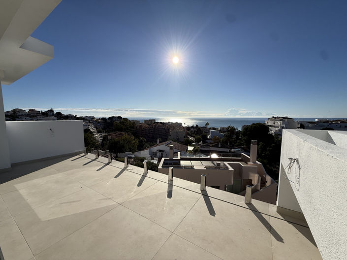 Image No.15-3 Bed Property for sale