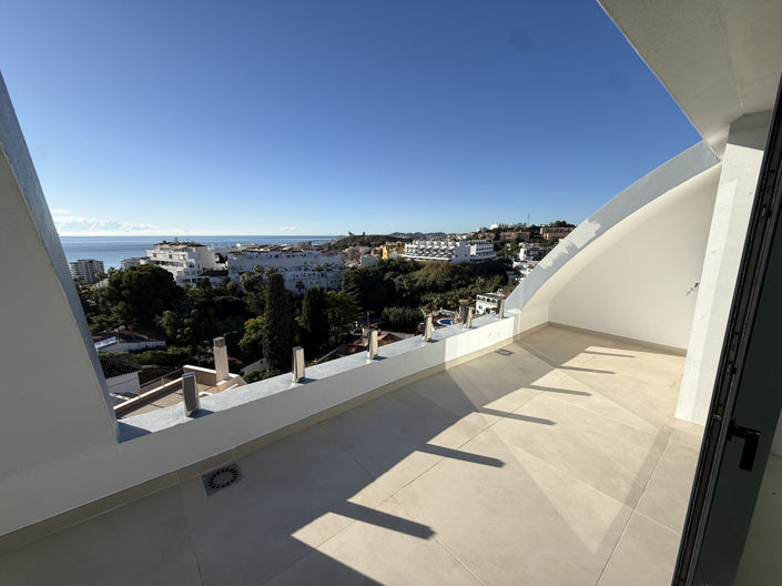 Image No.22-3 Bed Property for sale