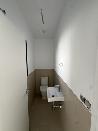 Image No.36-3 Bed Property for sale