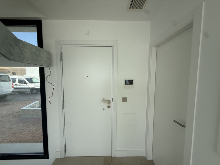 Image No.37-3 Bed Property for sale