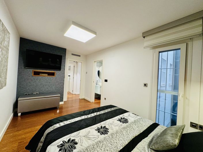 Image No.22-3 Bed Apartment for sale