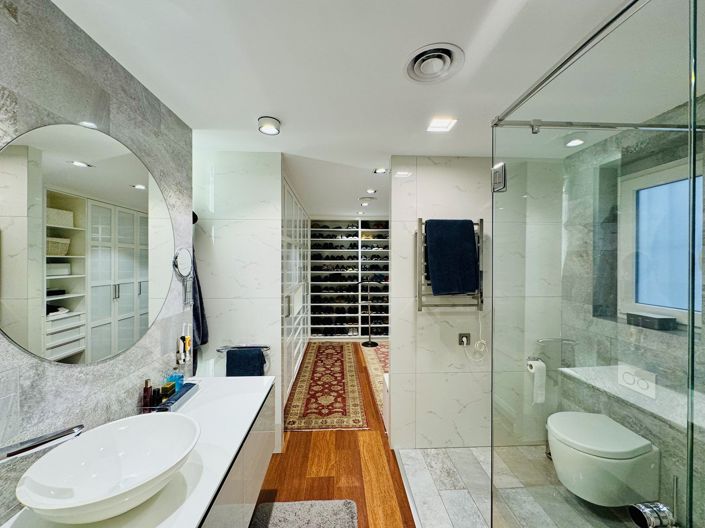Image No.9-3 Bed House for sale