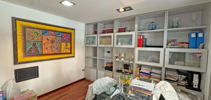 Image No.26-4 Bed Apartment for sale