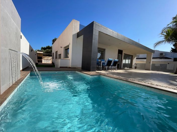 Image No.2-Villa de 6 chambres à vendre à Mar De Cristal