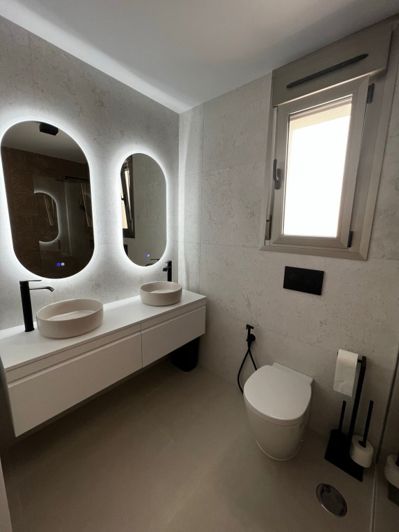 Image No.9-4 Bed Villa for sale