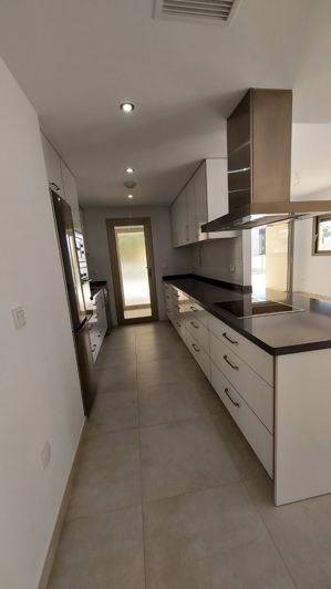 Image No.7-3 Bed Apartment for sale