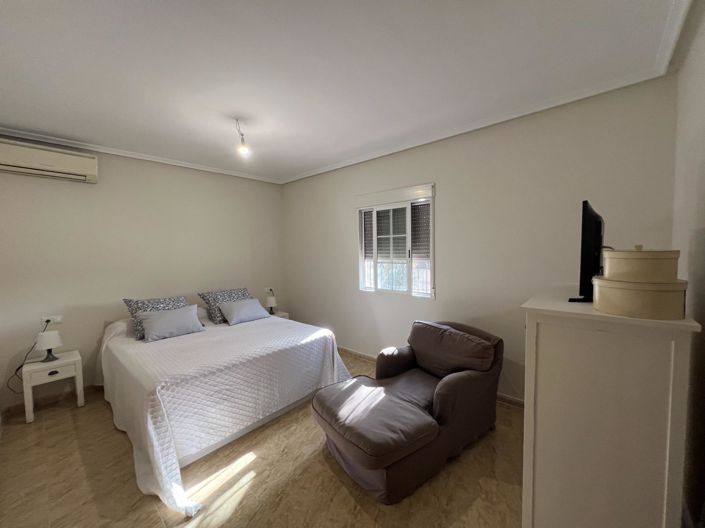 Image No.7-3 Bed Villa for sale