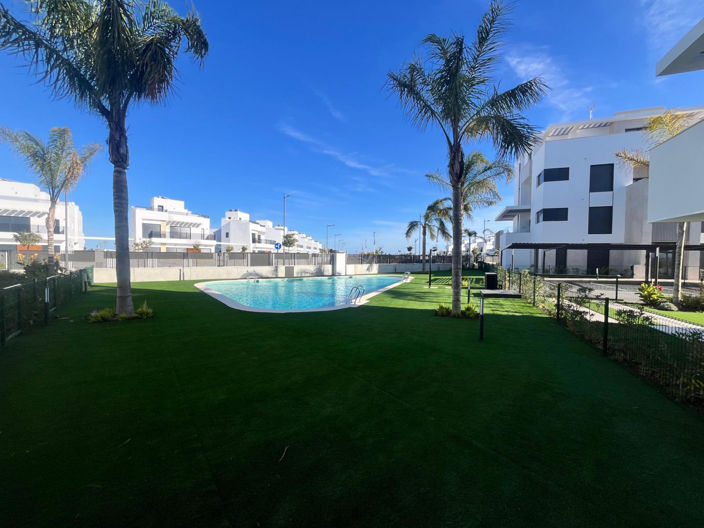 Image No.19-2 Bed Apartment for sale