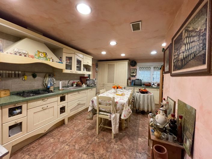 Image No.2-Villa de 5 chambres à vendre à Orihuela Costa