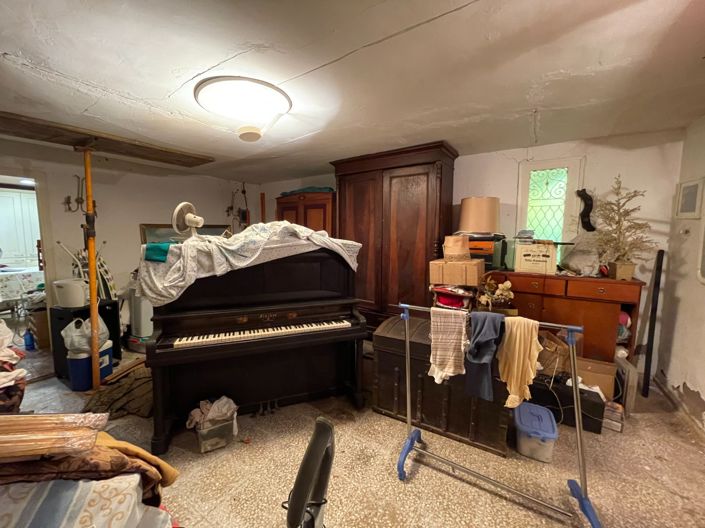 Image No.30-5 Bed Villa for sale