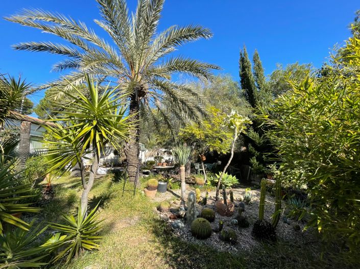 Image No.5-5 Bed Villa for sale