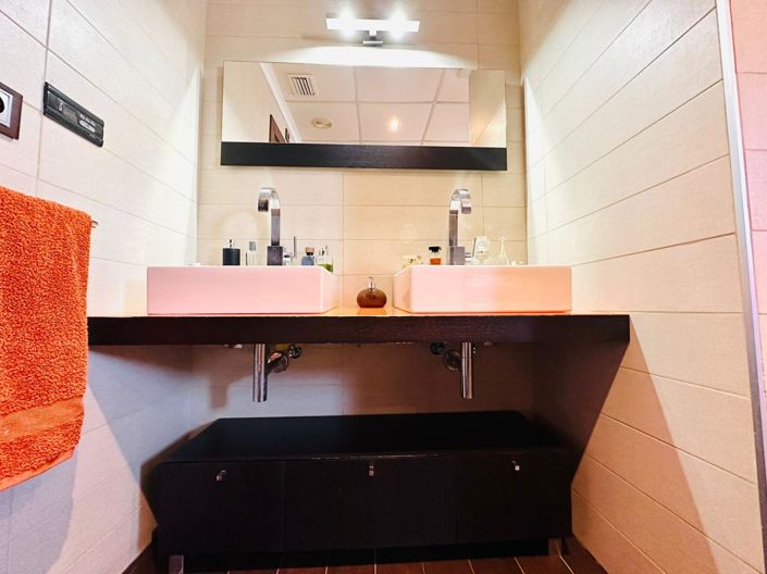 Image No.30-3 Bed Apartment for sale