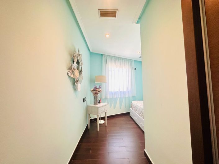 Image No.40-3 Bed Apartment for sale