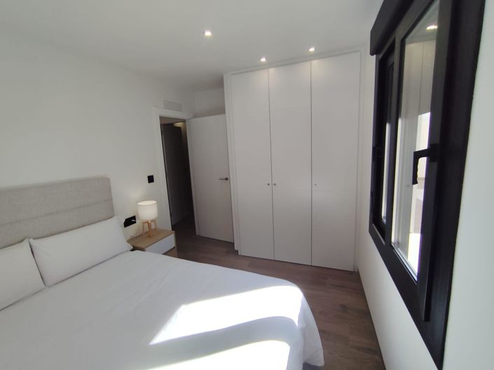 Image No.12-3 Bed Villa for sale