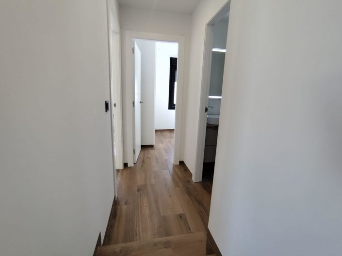 Image No.20-3 Bed Villa for sale