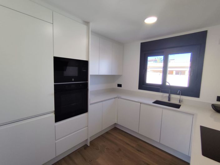 Image No.8-3 Bed Villa for sale