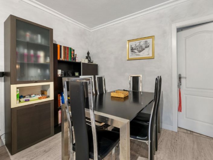 Image No.5-3 Bed Townhouse for sale