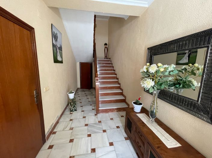 Image No.16-5 Bed Villa for sale