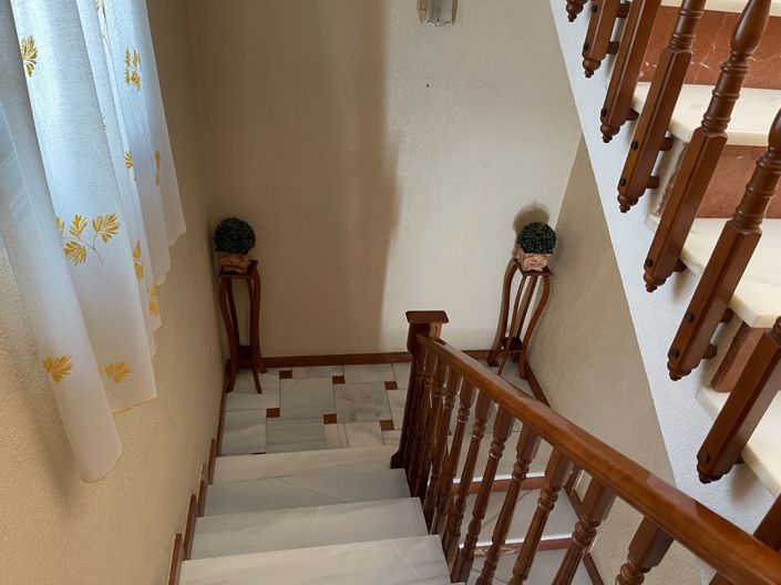 Image No.17-5 Bed Villa for sale