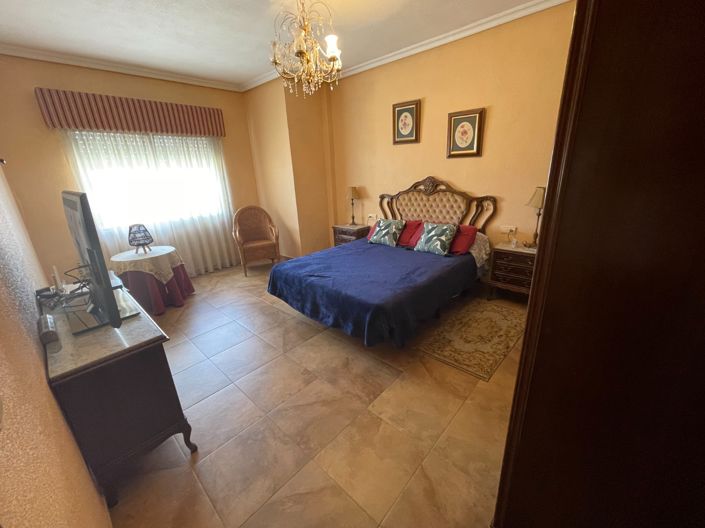 Image No.33-5 Bed Villa for sale