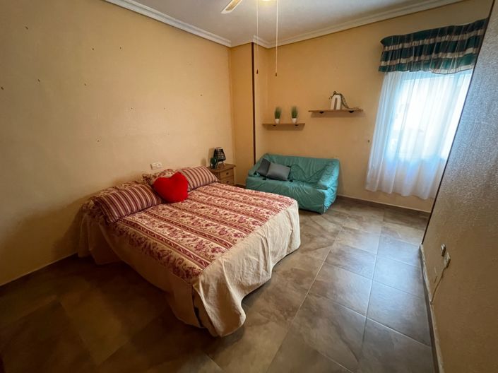 Image No.42-5 Bed Villa for sale