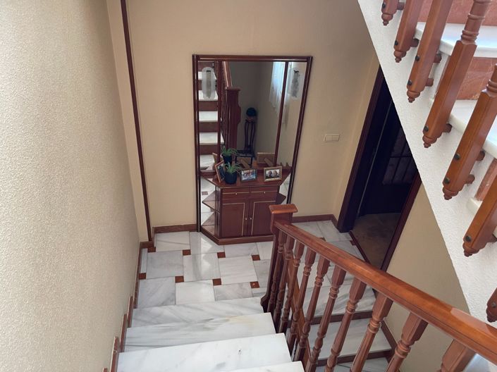 Image No.49-5 Bed Villa for sale