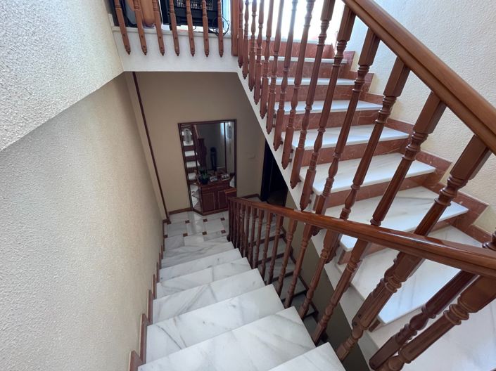 Image No.50-5 Bed Villa for sale