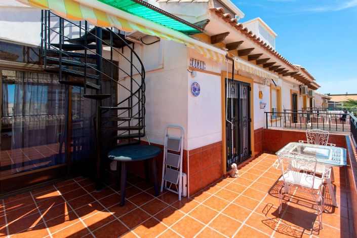 Image No.1-2 Bed Townhouse for sale