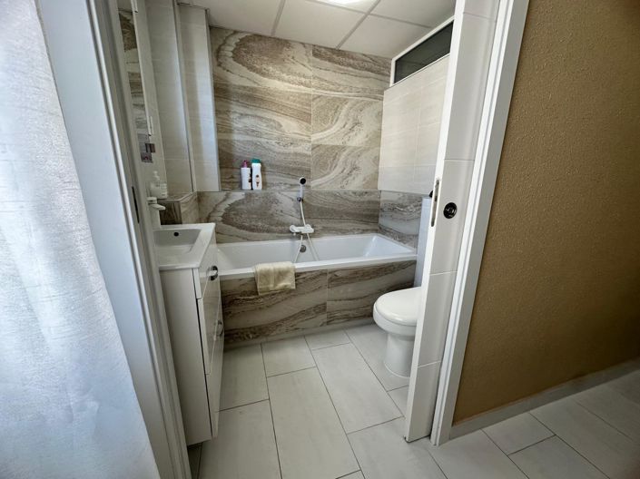 Image No.23-3 Bed Apartment for sale