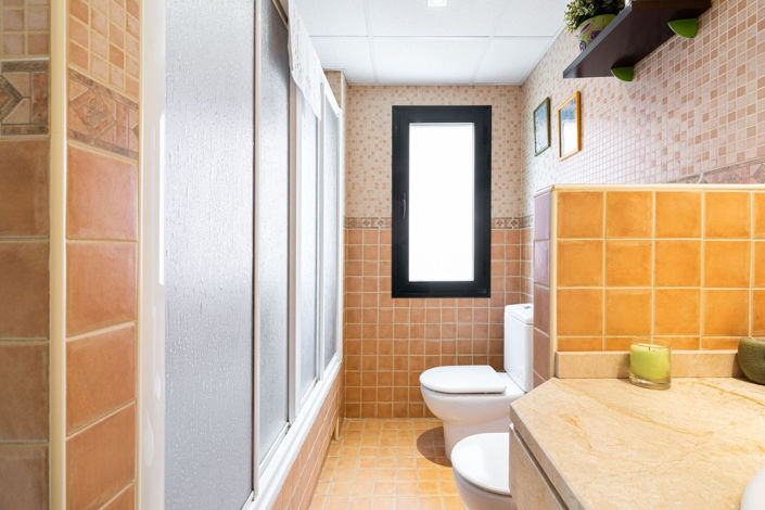 Image No.7-3 Bed Townhouse for sale