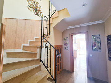 r42721245image