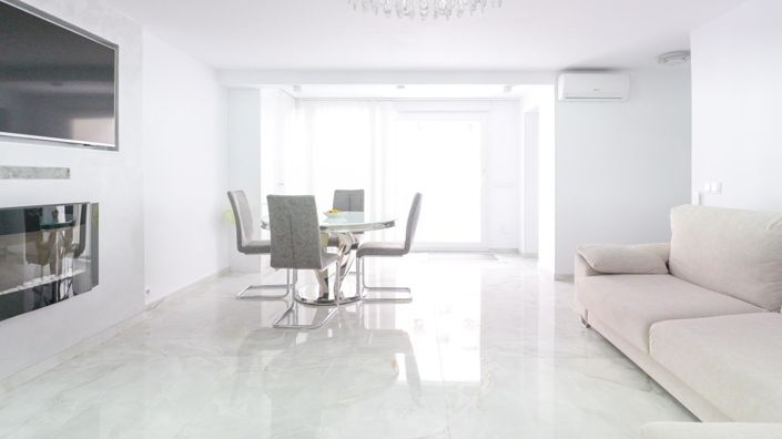 Image No.11-4 Bed Townhouse for sale