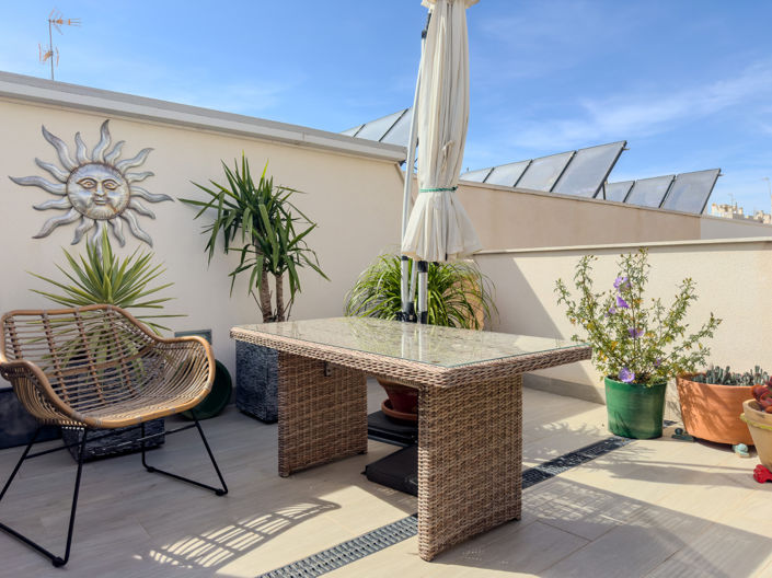 Image No.19-2 Bed Apartment for sale