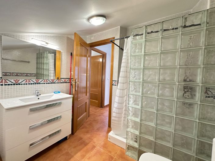 Image No.12-3 Bed Duplex for sale