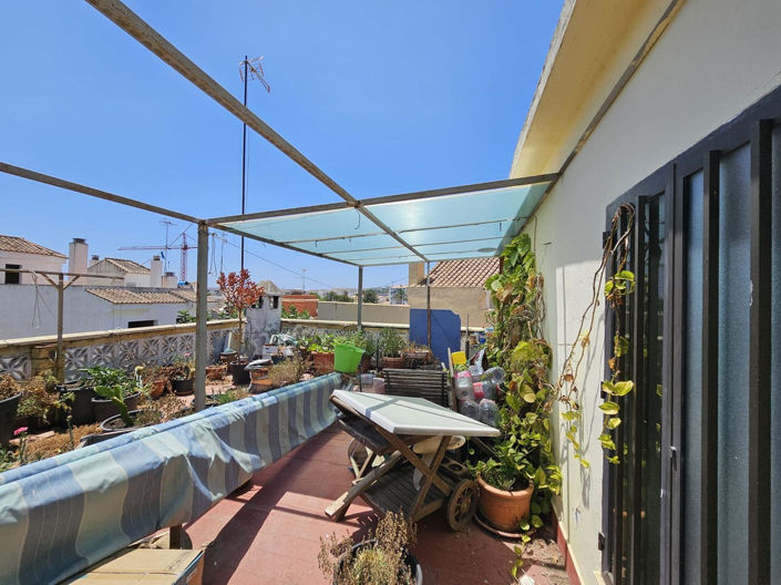 Image No.4-5 Bed House for sale