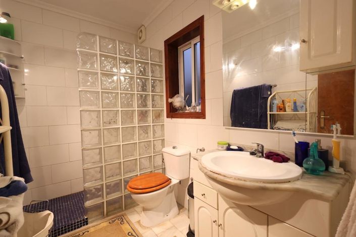 Image No.9-3 Bed Townhouse for sale