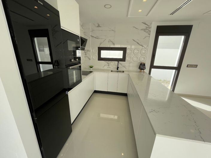 Image No.3-3 Bed Villa for sale