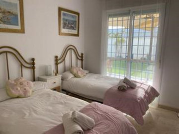 8-e64a9055bba3e77ac8aca3b893cdf826