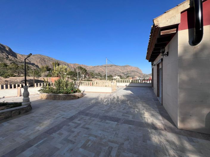 Image No.14-4 Bed Villa for sale