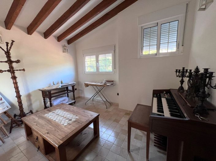 Image No.30-4 Bed Villa for sale