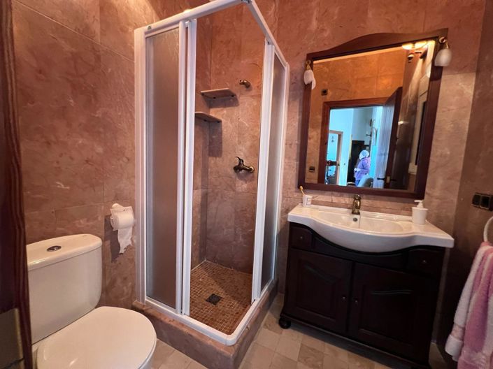 Image No.37-4 Bed Villa for sale