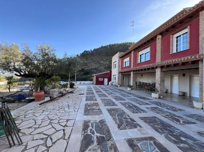 Image No.9-4 Bed Villa for sale