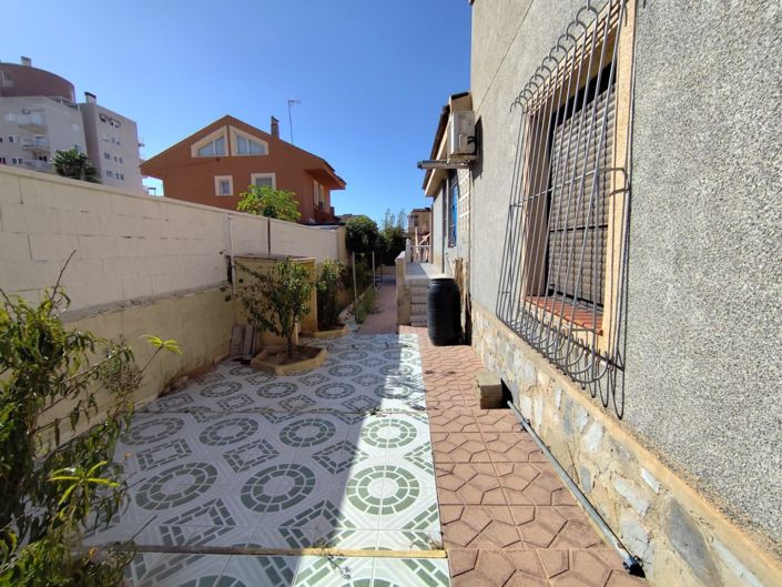 Image No.23-4 Bed Villa for sale