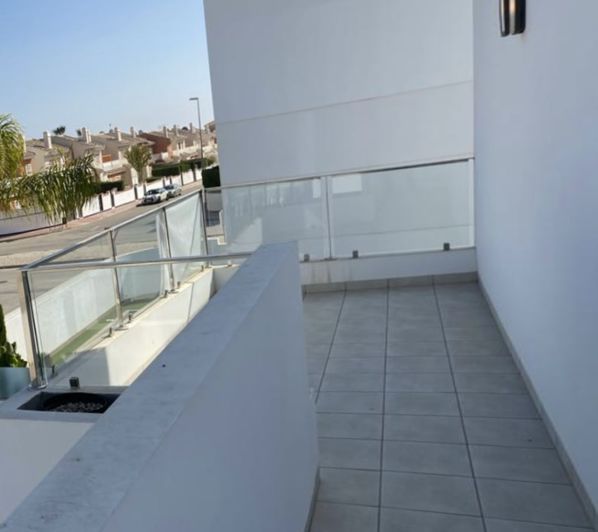 Image No.31-3 Bed Villa for sale