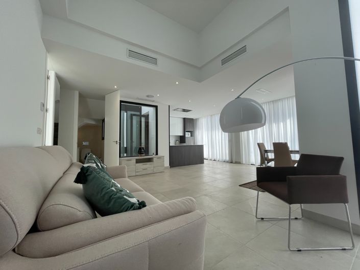 Image No.3-3 Bed Villa for sale