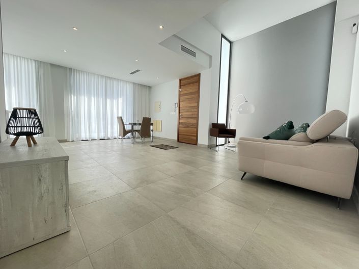 Image No.5-3 Bed Villa for sale