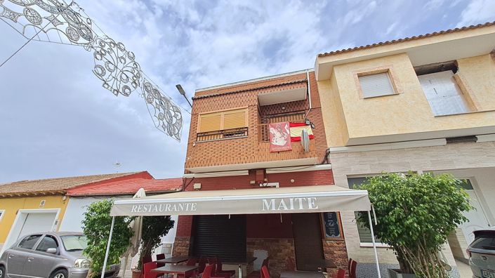 Image No.1-3 Bed Townhouse for sale