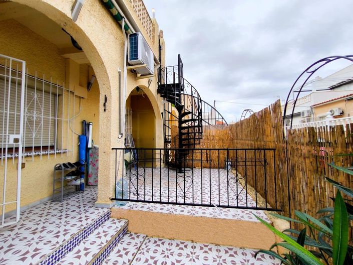 Image No.1-2 Bed Townhouse for sale