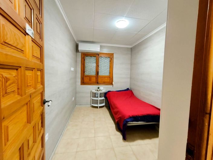 Image No.11-2 Bed Townhouse for sale